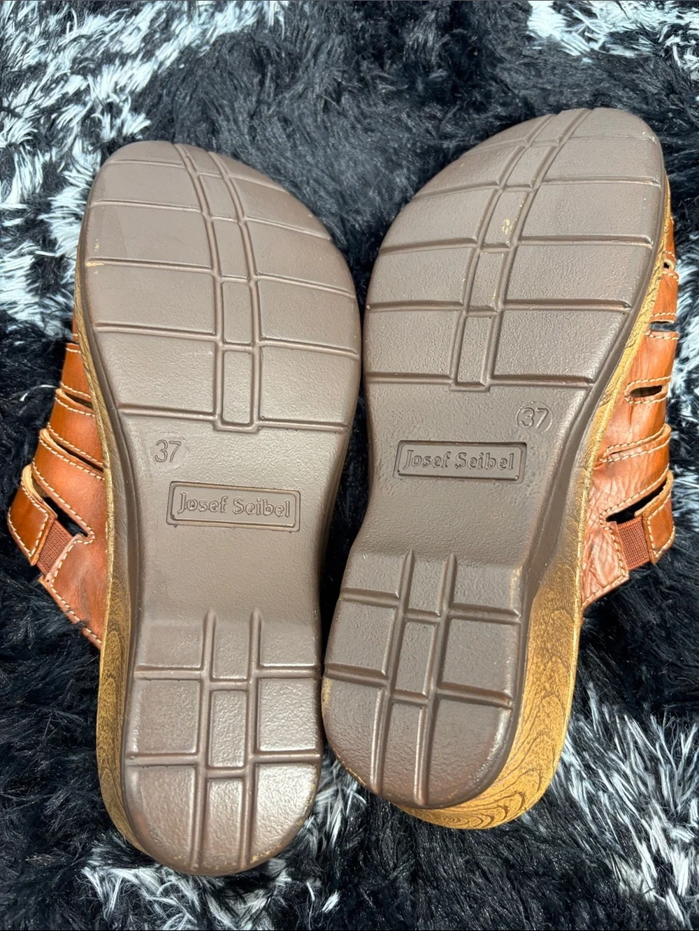Josef Seibel brown leather slide on Catalonia 77 Sandal wedge shoes  37 (6.5-7)